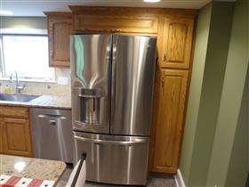 Main kitchen area - refrigerator area: 